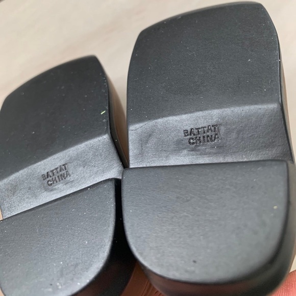 Battat doll brown ‘cowboy’ boots with black bottom. - Picture 6 of 10